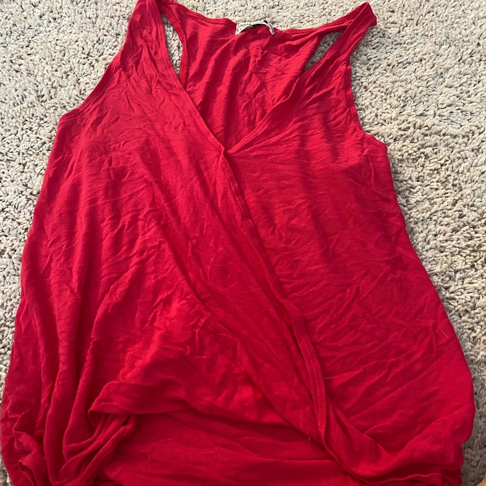 Red/pink cropped shirt